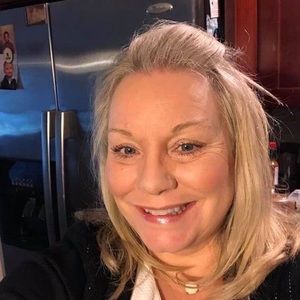 Meet your Posher, Traci